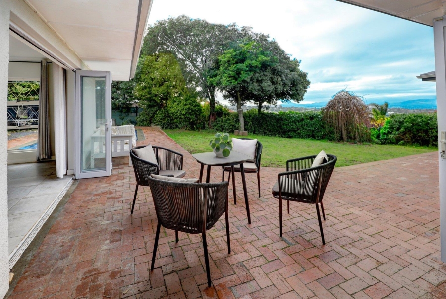 4 Bedroom Property for Sale in Welgemoed Western Cape